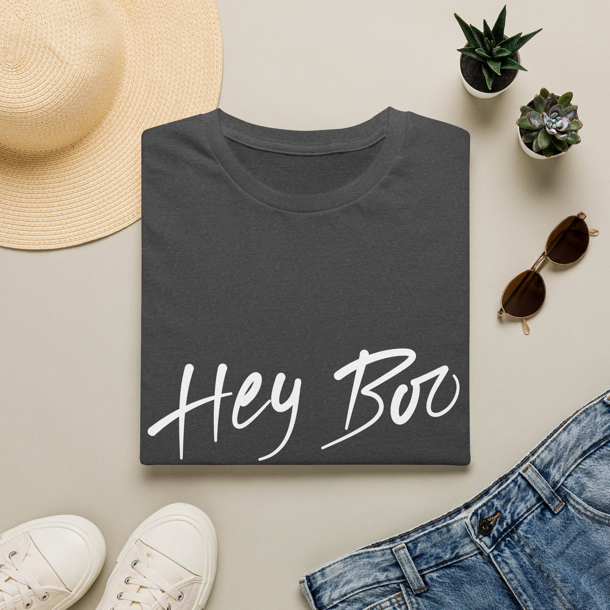 Hey Boo T-Shirt — Casual Script Graphic Tee for Couples & Friends